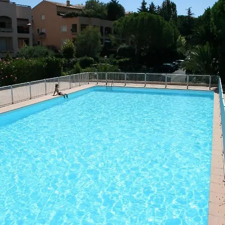 De Charme Wi-fi ,clim, Garage Jardin Prives, Piscine Environnement Arbore Apartment Cannes