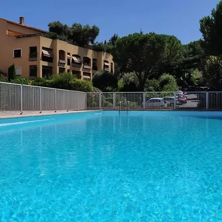 Apartment De Charme Wi-fi ,clim, Garage Jardin Prives, Piscine Environnement Arbore Cannes